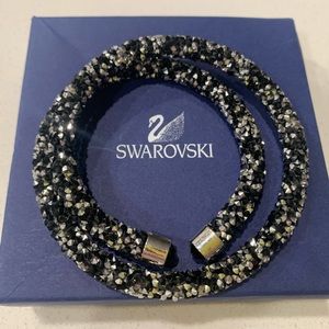 🎁 SWAROWSKI crystal snap bracelet
